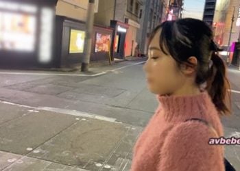 【高清素人】[3335719] 裏垢美女と再会ハメ撮り。敏感な上に目隠しまでされた彼女は感覚研ぎ澄まされ指3本での手マンにひたすらイキまくり肉棒でのガン突きに足をガクブルさせて果てる→大量中出し。