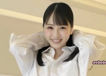 【高清素人】[3338710] ひなたちゃん復活、可愛いのその先へ！驚愕の大量潮吹きまで！