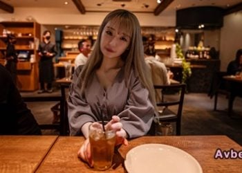 【高清素人】[3568366] 【姦・巨乳】***snpopoojjK-POP系アイドルグループに所属している未青年に飲*させてGO姦してみた