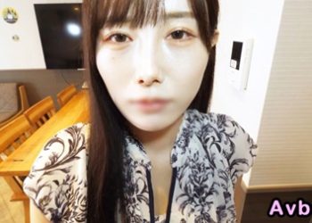 【高清素人】[3981354] 美白肉體大小姐 ~ 火車便當體位搞上！