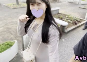【高清素人】[4100645] 與女僕 萌花 做愛。超敏感痙攣身體濃厚奉仕口交。