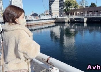 【高清素人】[4210439] 奇跡のマスク外し。就活中のクビレ美ボディ**が中年チンポ狙って誘惑してくる！たれ美乳おっぱいでパイずりした。