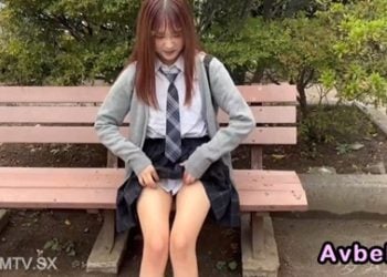 私密內容: 【高清素人】[4679410] 某恋愛TV出演予定の18歳現’K。オーラ抜群の顔立ちに神スタイルの彼女をハメ撮り。愛液ﾀﾞﾀﾞ漏れの膣に堪らず2発も種付け着床。。。