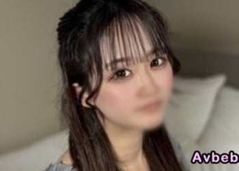 【高清素人】二輪中出 擁有美乳豐臀的JK 舔她多毛的小穴 興奮得在她體內射精 洗完澡後再次做愛再次射精
