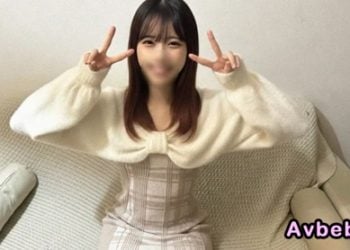 【高清素人】20歲的正統派美人。讓你慾火焚身！舔舐、吸吮。一次又一次地高潮抽搐 絲毫不停止猛烈的抽插。