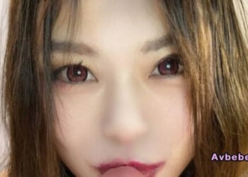 【高清素人】【完全露臉實錄】肉食系 27 歲爆乳寫真女星！極致口交後直接狂舔肛門，連續兩次噴發後直接無套硬上！白虎嫩穴的絕頂衝擊！