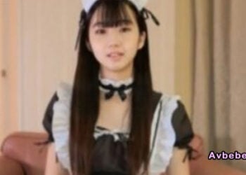 【高清素人】【退役女僕・私密解禁】前人氣概念店員（Con-Cafe）重磅回歸！穿上當年的誘惑制服，展現「天然未修剪」的純欲私密叢林★ 那對形狀完美的 D 罩杯雪乳隨著節奏瘋狂震動，在白皙肌膚的映襯下更顯色氣。直擊她沈淪於飲精與內射的野性本能，從萌系女僕徹底墮落為渴求精華的肉欲玩物！