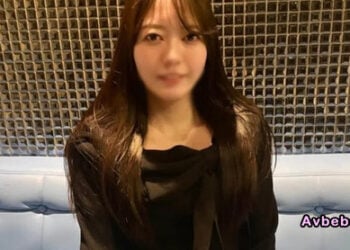 【高清素人】初次完全露臉：有男友清純女大生之抖M覺醒，沈溺於禁斷絕頂與肉體蹂躙，沈溺於濕熱交合之濃厚中出賞賜！