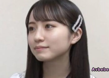 【高清素人】清純系美女徹底崩壞：纖細身材承受不住高速活塞，驚愕全素顏大公開！在受孕快感中被瘋狂中出播種！