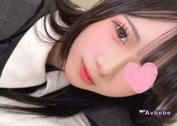 【高清素人】在大一秋葉原工作的女僕心愛（Cocoa）醬。長相、親和力、身材全部出類拔萃！除此之外還能要求什麼？口爆 1 發，私處 2 發！總計 3 發射精！