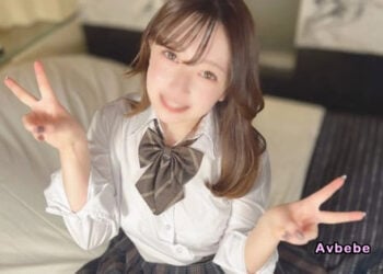 【高清素人】【春意盎然・天真無邪的色香 × 神級顏值◎】宛如祈求世界和平般的女神級天然 F 罩杯，日向（Hinata）醬拼命侍奉超過 20cm 的巨根。經驗極少的日向醬人生第一次體驗大量內射引發大痙攣。