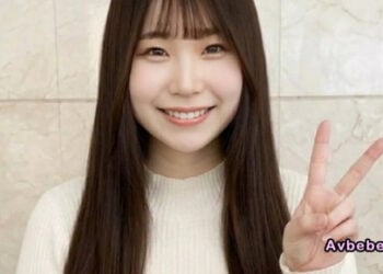 【高清素人】這才是奇跡！剛搬到大城市上學的認真女大學生，在巨根的猛攻下獻出初次自拍性愛，體驗超絕頂高潮！