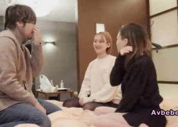 【高清素人】把攝影製作團隊的女大學生 隨心所欲地玩弄了一番。