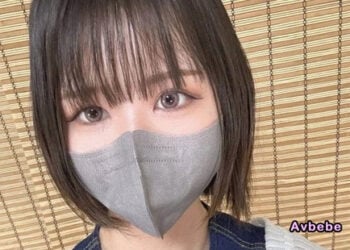 【高清素人】經驗極淺、超級可愛的清純 19 歲♡ 不斷刺激她那害羞又超級敏感的身體，最後直接內射深入。