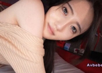 【高清素人】19 歲。170cm。這是一位擁有連模特兒都自嘆不如、壓倒性美貌的女子。我得到了她那完全沒怎麼使用過的處女之穴。