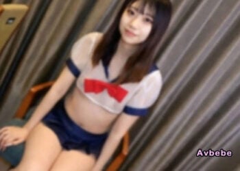 【高清素人】高挑身材配上美臀真是太棒了～修長的手腳加上超迷你水手服配丁字褲！實在太適合了⤴️ 咕嘟一聲 內射。