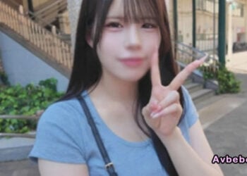 【高清素人】擁有如透明般白皙肌膚的現代女孩。擁有模特兒等級美體，對男人巨根有著強烈渴求的性愛。在濕漉漉的陰道中進行種付。