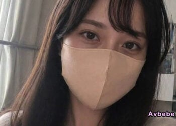 【高清素人】在光天化日之下，與鎮上第一美人來一場汗水淋漓的性愛。