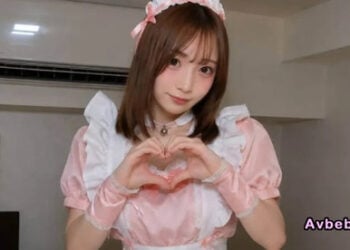 【高清素人】粉色女僕裝讓人無法抗拒的保育員實習生♥️充滿羞澀與笑容的第一次服務
