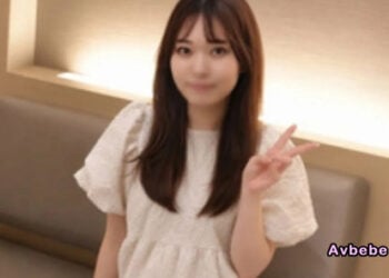 【高清素人】青澀的旅行業應屆畢業後輩醬。「那裡好舒服，要去了……！」被學長的大肉棒弄得愛液橫流，被激烈抽插到陰道深處而多次痙攣。在一線天且濃毛密佈的小穴中大量中出