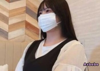 【高清素人】『自從生孩子後，老公就再也不回家了……』嘴裡帶著哭腔、滿懷無助上門求助的，竟是一位天真無邪、涉世未深的清純巨乳人妻。