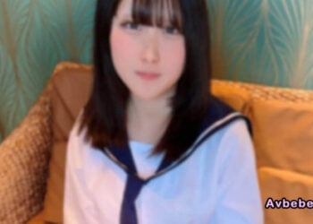 【高清素人】拜金制服少女『就算被搞大肚子也沒關係，拜託請內射我吧…』