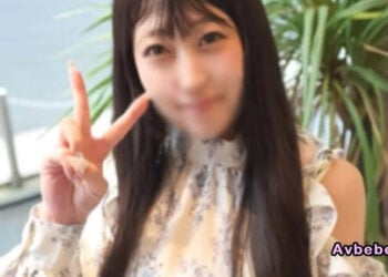 【高清素人】極度濕潤敏感體質的 F 罩杯女子對大肉棒著迷不已！以乳交與口交服侍